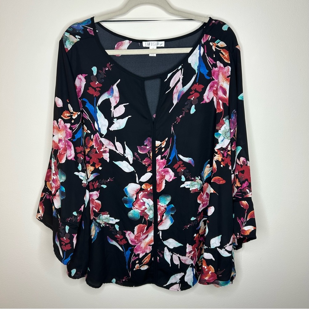 Spence Woman slightly sheer black floral key hole top